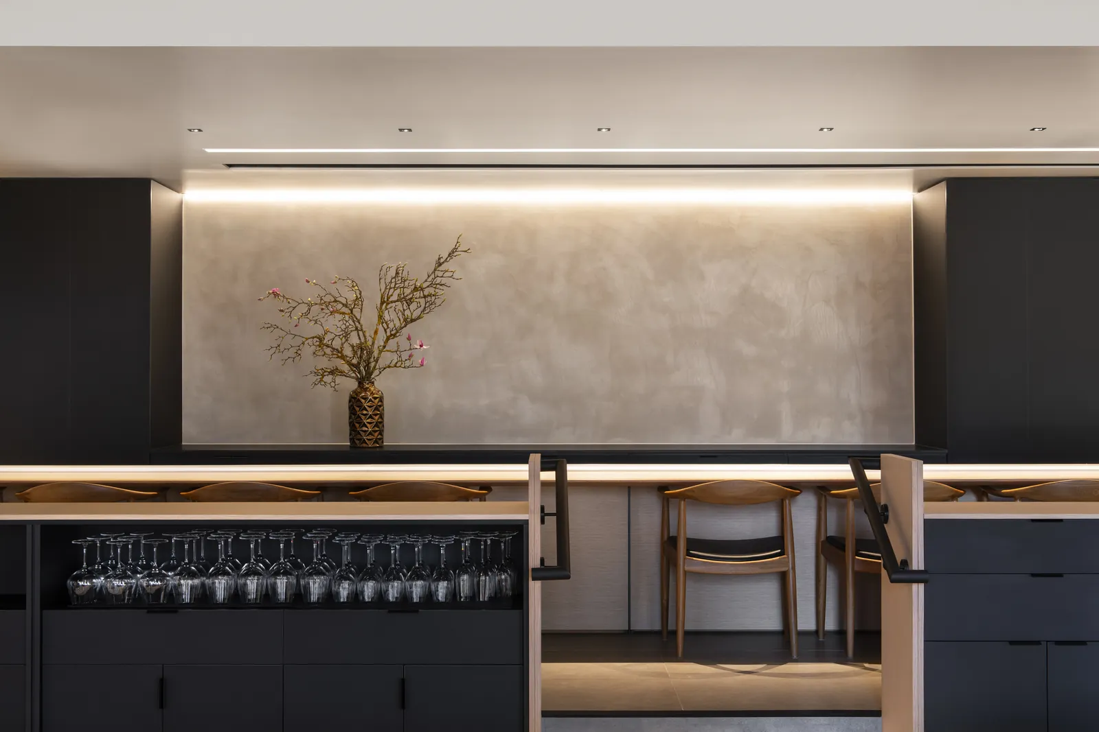 The sushi counter at KOMEYUI Melbourne